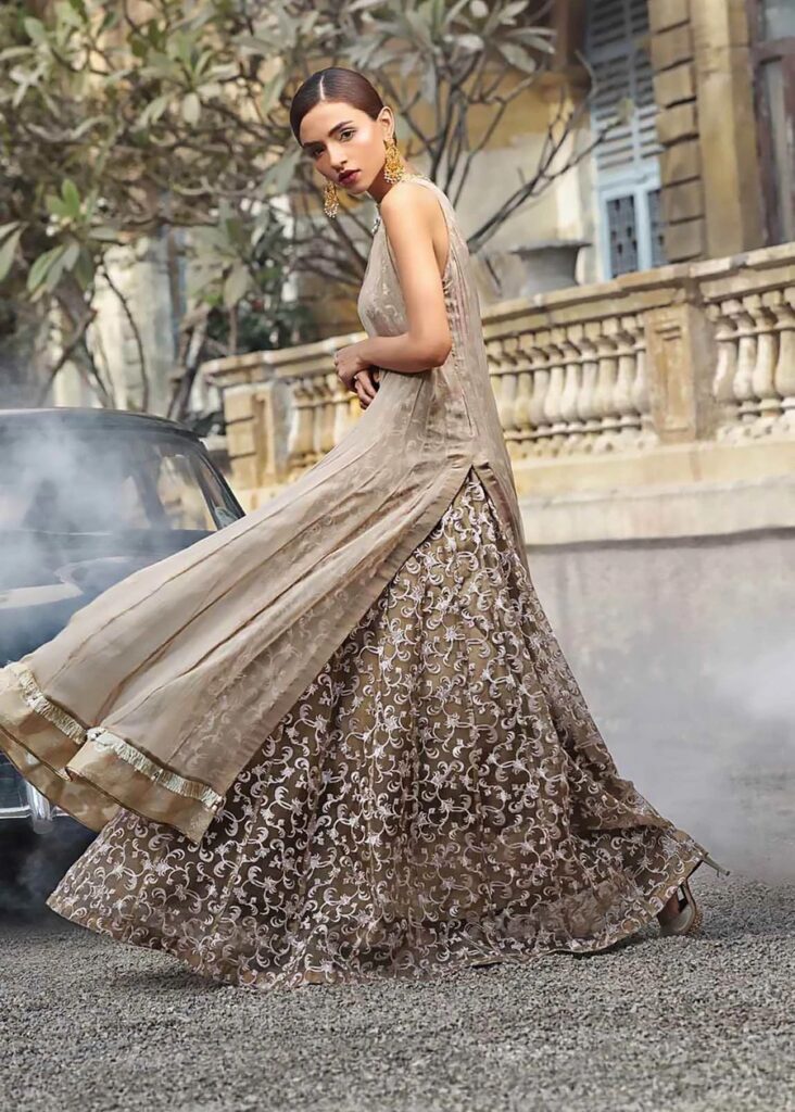 Double Layered Pure Chiffon Gown with Pure Jamavar Straight Pants - Image 2