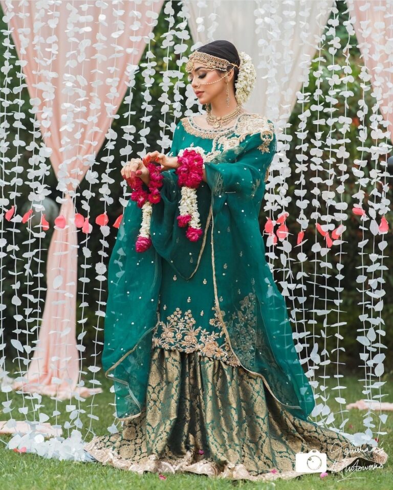 Pure Bnarsi Gharara Dress for Mehndi - Image 2