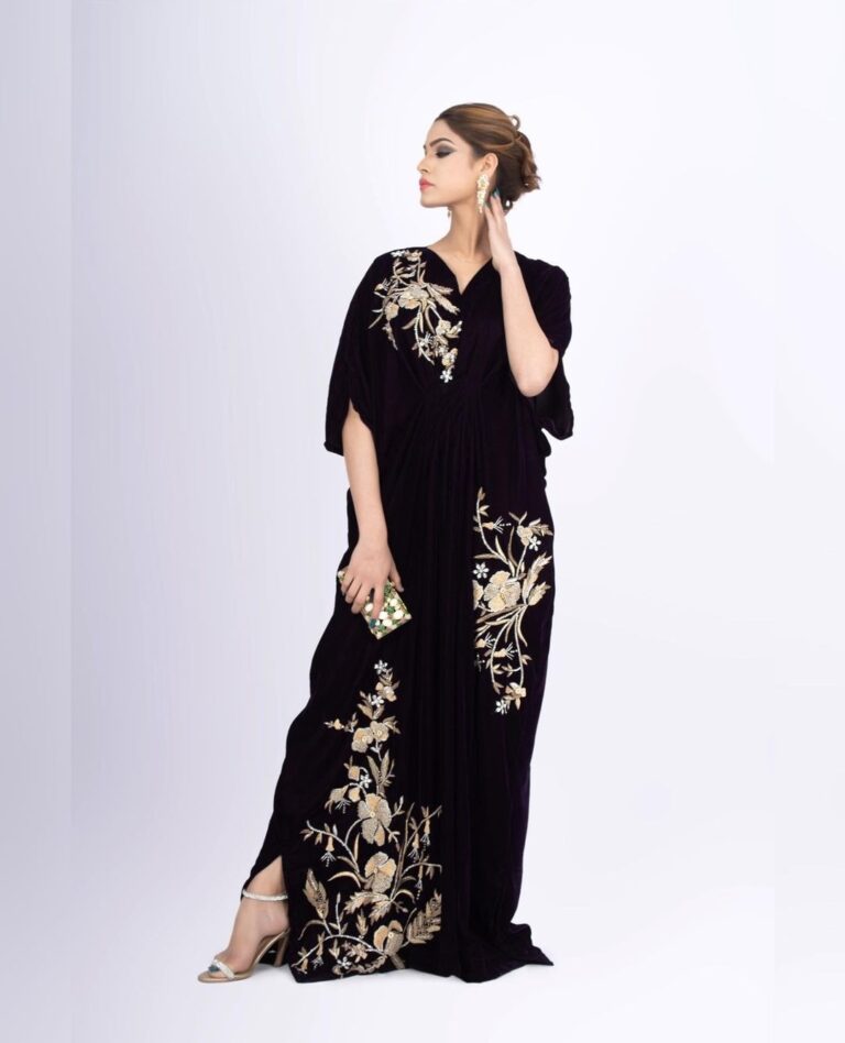 Long Black Maxi - Image 4