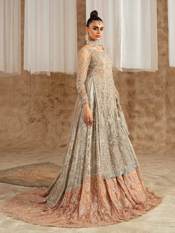 he Mystic Diamond Lehenga Ensemble