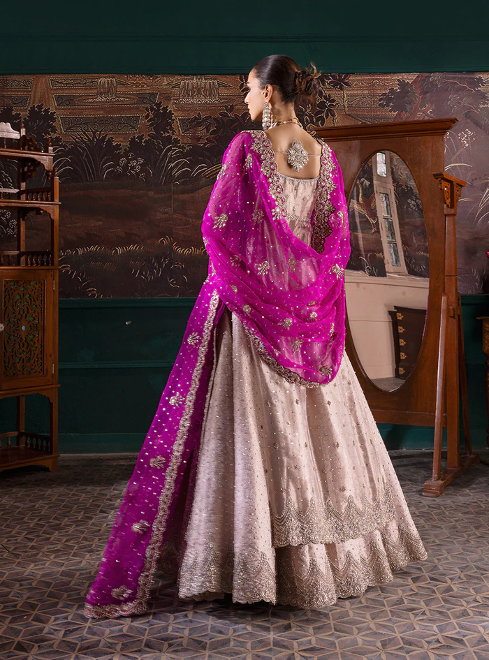 How to Choose the Perfect Pakistani Bridal Lehenga?