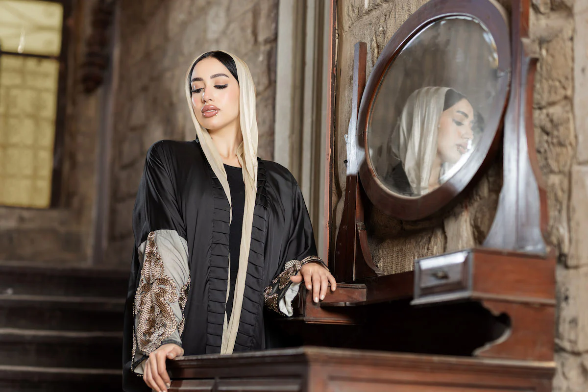 Arabian Kaftan: Tradition Meets Timeless Elegance