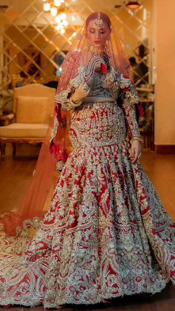 Regal Red Raw Silk Bridal Lehenga Dress for Barat