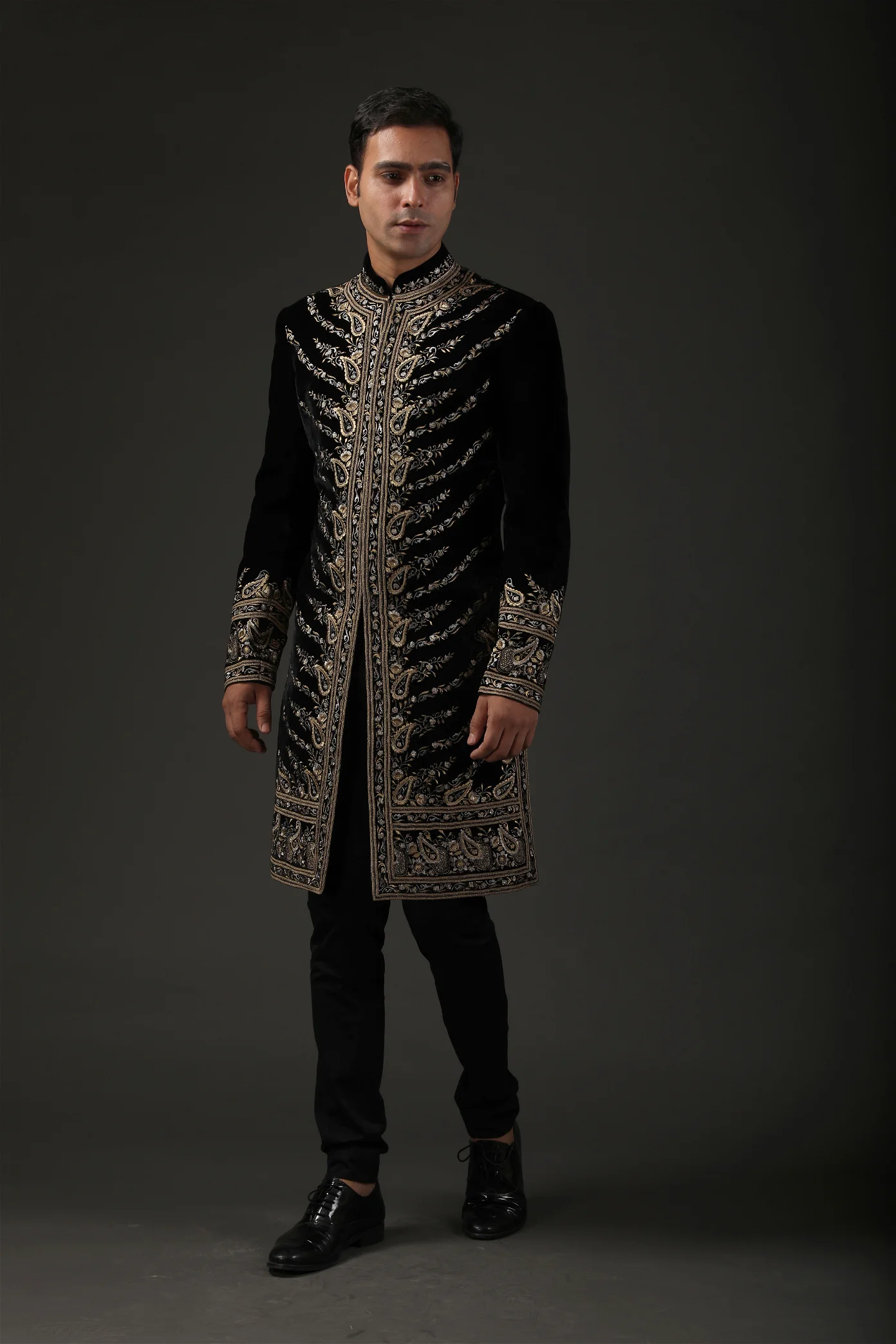 Men's Embroidered Silk Velvet Sherwani