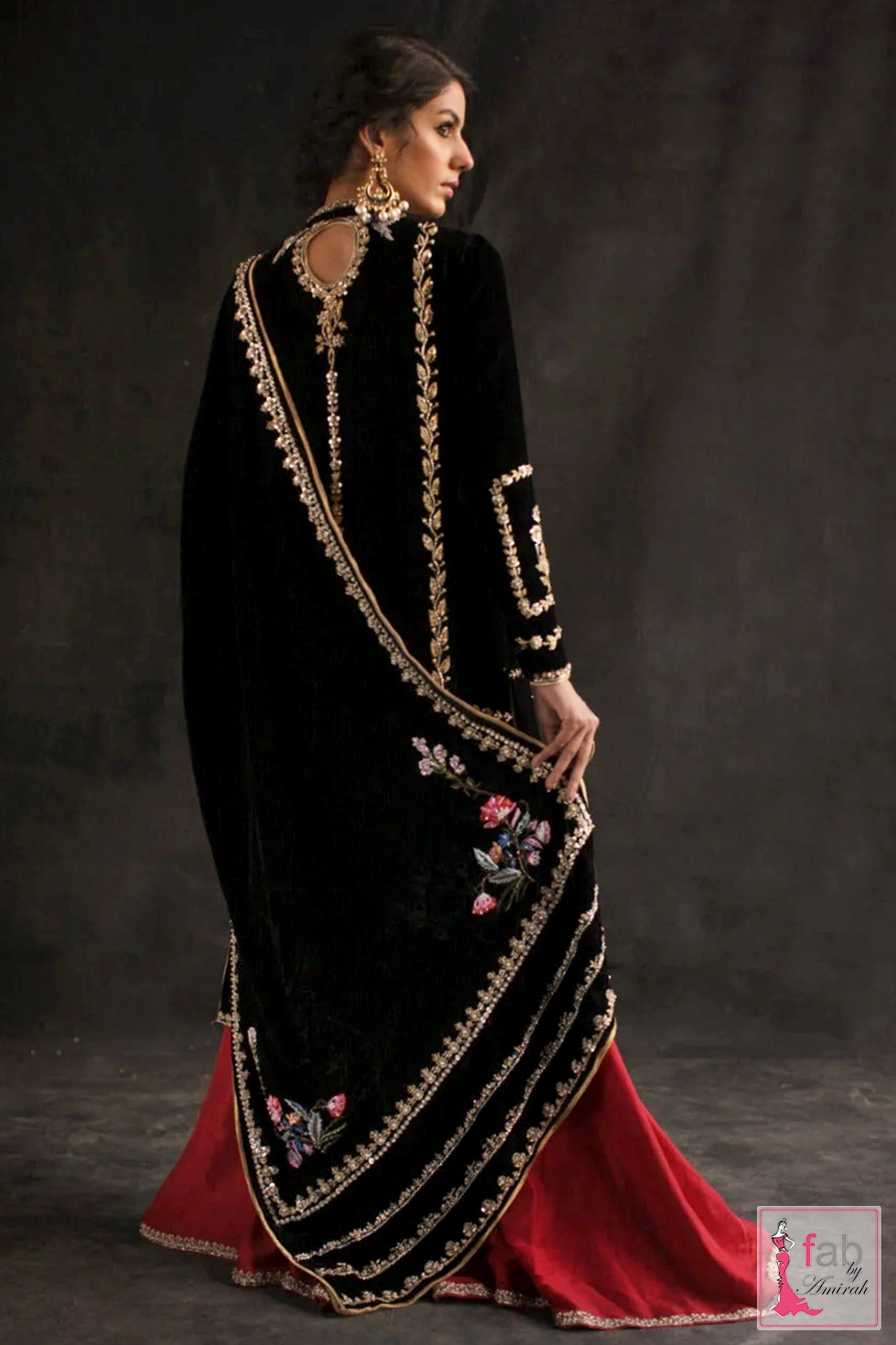 Velvet dupatta with resham border by Fab By Amirah couture house