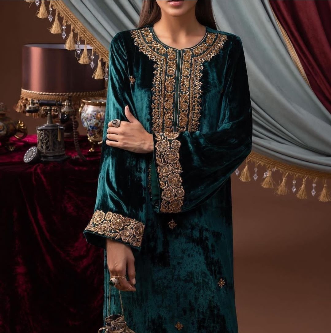 Long Shirt on Velvet