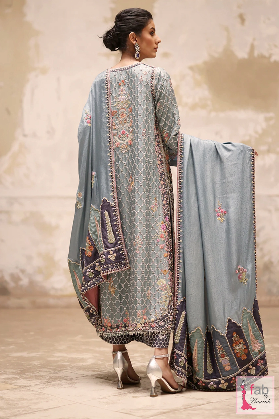 Detailed back view of embroidered raw silk kurta by Fab By Amirah