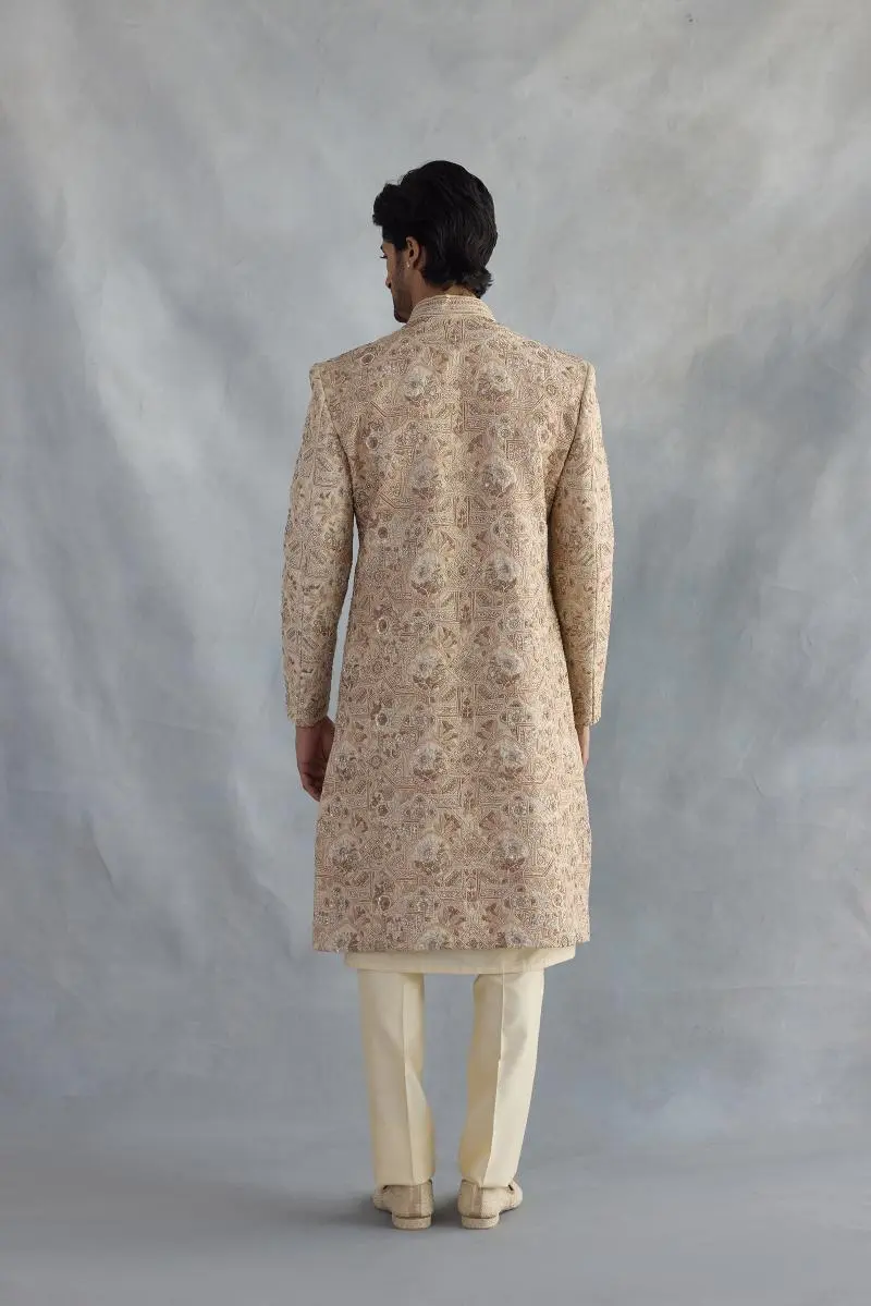 fr12261829-_1_-convert.io_-1.webp Aber Gold Silk Sherwani