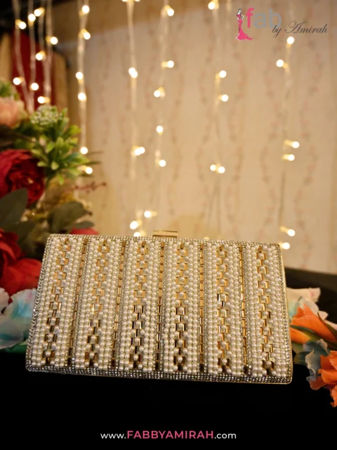 Matching the Sparkle: How to Pair Luxury Clutches with Your Bridal Look 4 Luxury Pearl & Gold Embellished Bridal Clutch