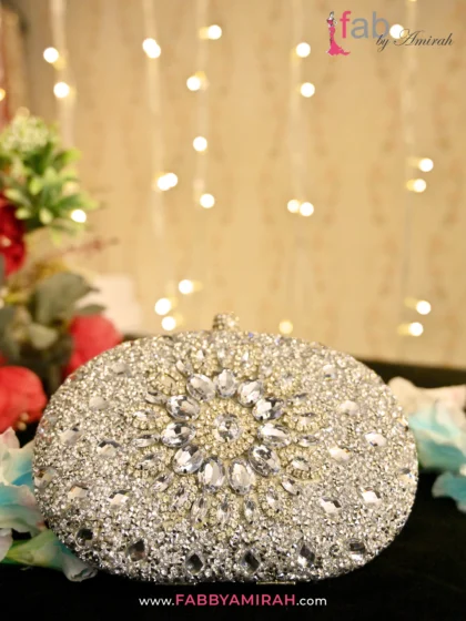 FAB By AMIRAH 19 silver bridal clutch bag